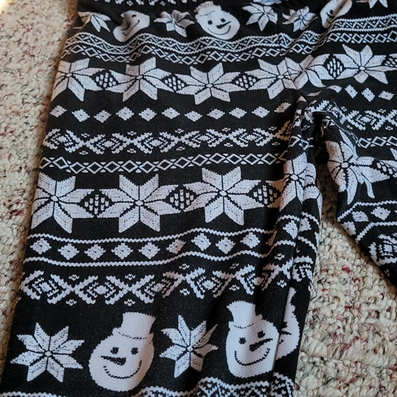 So girl's holiday leggings - Picture 2 of 2